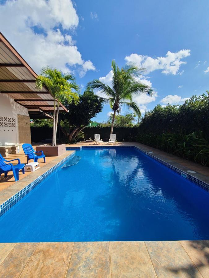 Готель Pool House With Shared Pool Access Давид Екстер'єр фото